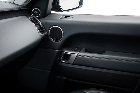 Land Rover Range Rover Sport 20 of 28
