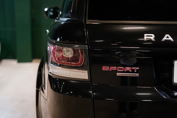 Land Rover Range Rover Sport 10 of 28