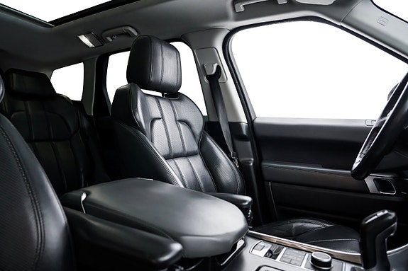 Land Rover Range Rover Sport 23 of 28