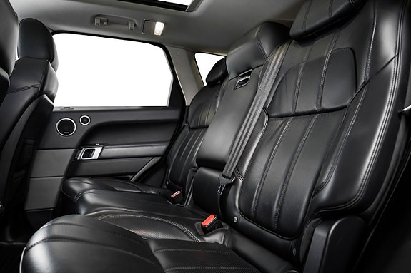 Land Rover Range Rover Sport 28 of 28