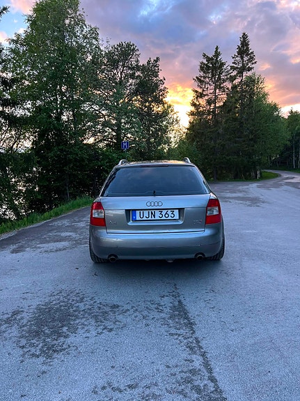 Audi A4 5 of 5