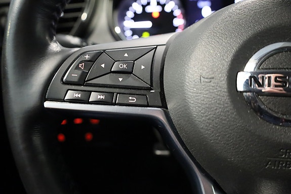 Nissan X-Trail 25 of 29