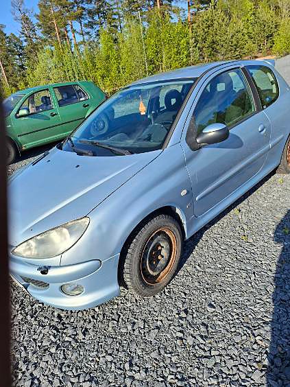 Peugeot 206 4 of 4