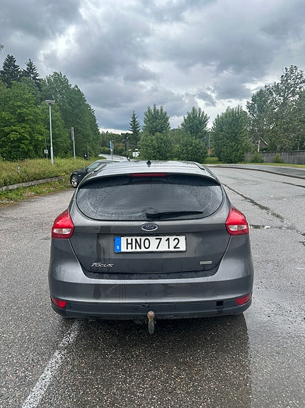 Ford Focus 4 of 5