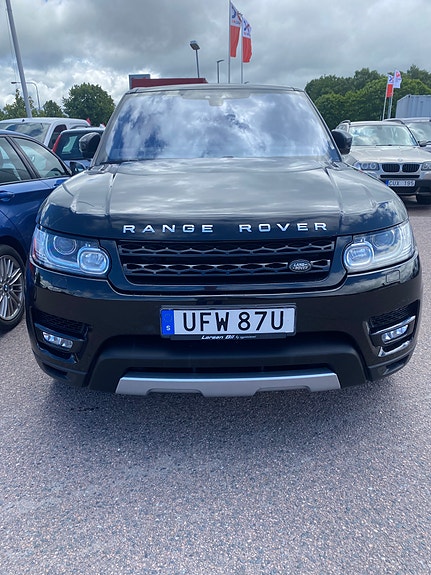 Land Rover Range Rover Sport 6 of 11