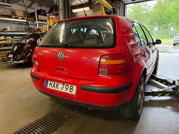 Volkswagen Golf IV 3 of 5