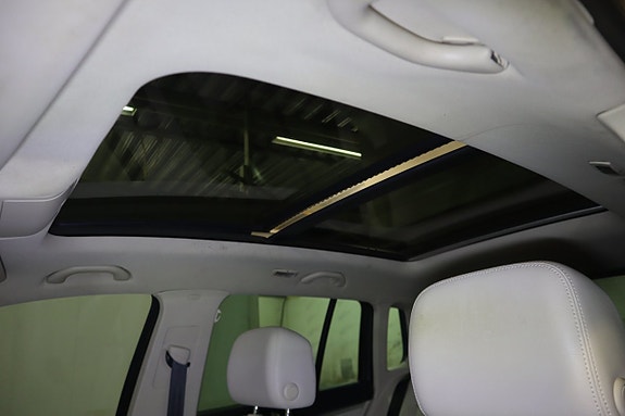 Volkswagen Tiguan 8 of 30