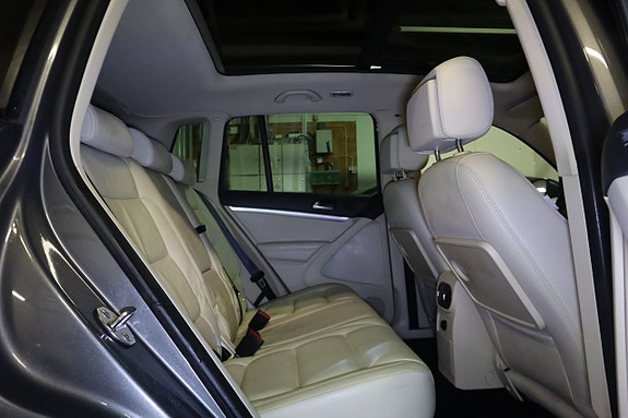 Volkswagen Tiguan 12 of 30