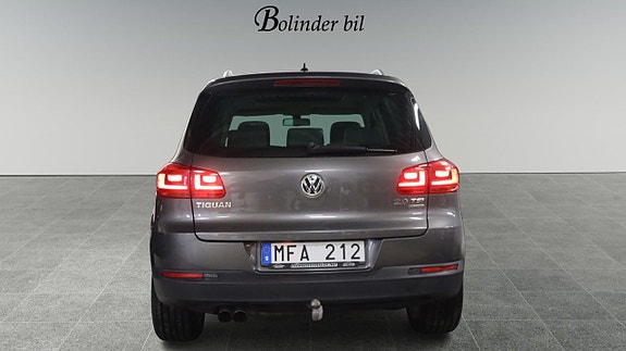 Volkswagen Tiguan 5 of 30