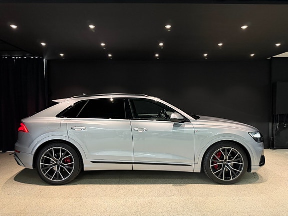 Audi Q8 6 of 21