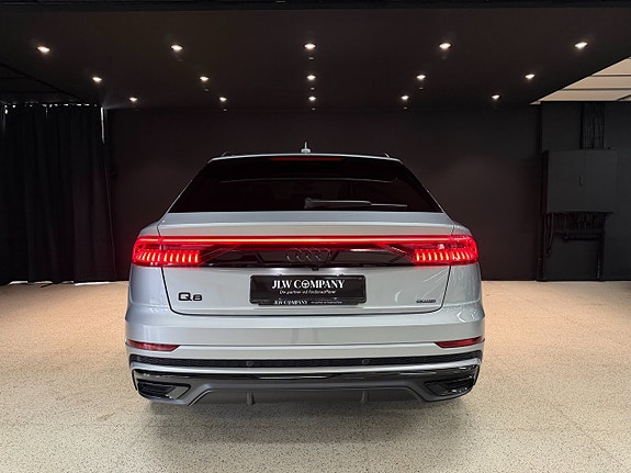 Audi Q8 7 of 21