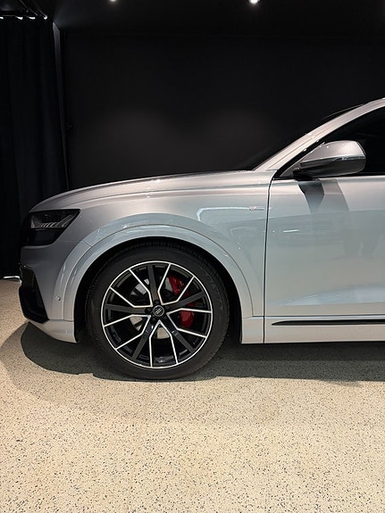 Audi Q8 5 of 21