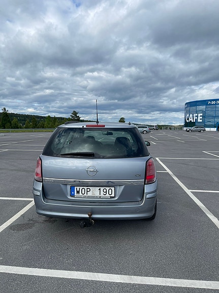 Opel Astra 4 of 5