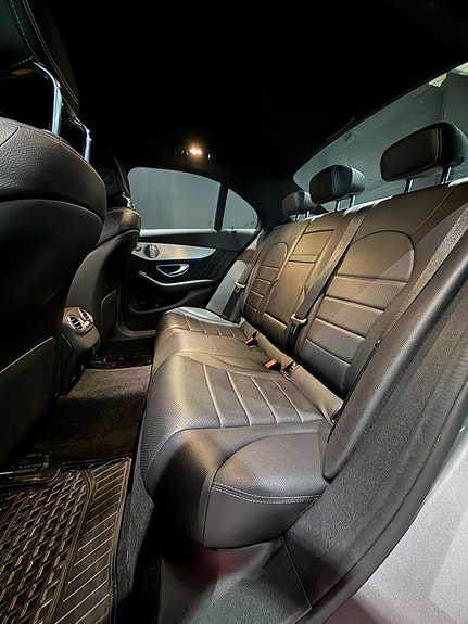 Mercedes-Benz C220 d 9 of 15