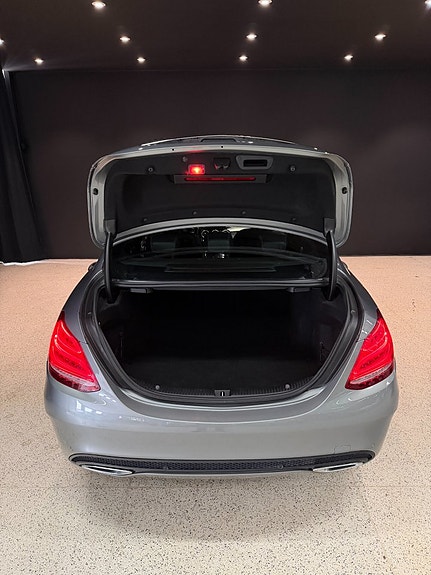 Mercedes-Benz C220 d 8 of 15