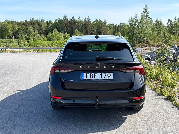Skoda Octavia 7 of 15