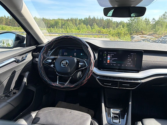 Skoda Octavia 8 of 15