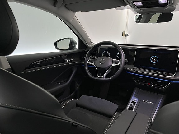 Volkswagen Passat 5 of 5