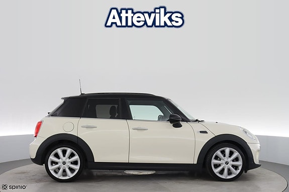 MINI Cooper 2 of 5