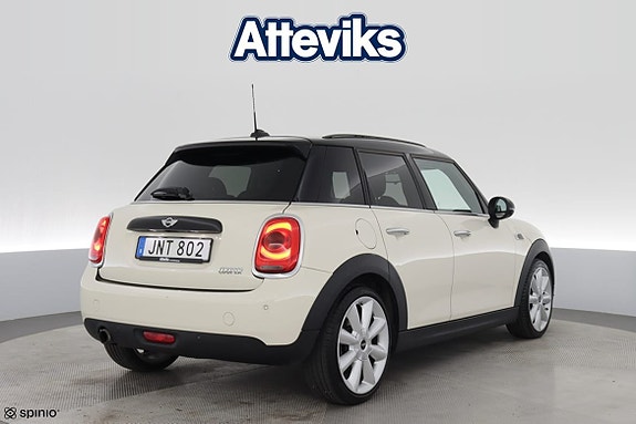 MINI Cooper 3 of 5