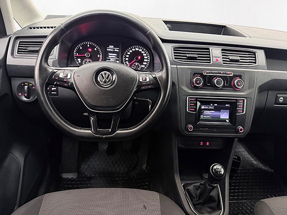 Volkswagen Caddy Maxi 17 of 26