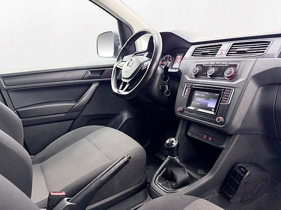 Volkswagen Caddy Maxi 15 of 26