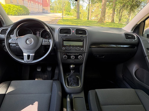 Volkswagen Golf VI 8 of 9