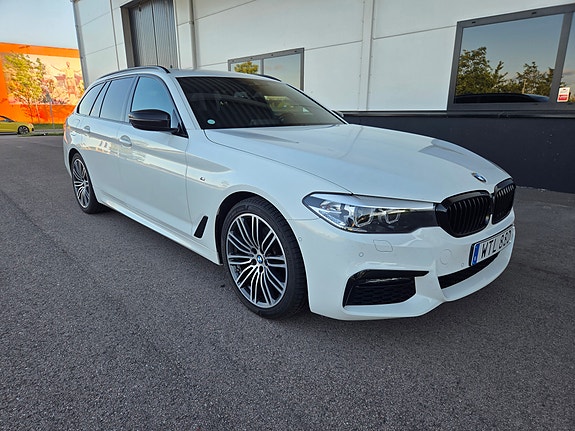 BMW 520d 4 of 5