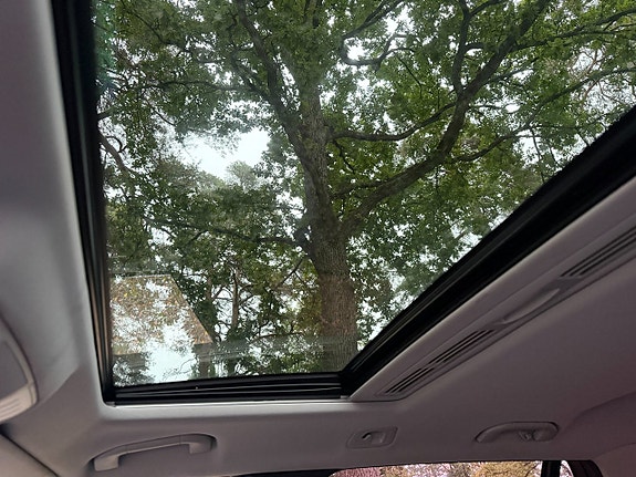 Mercedes-Benz E350 13 of 15
