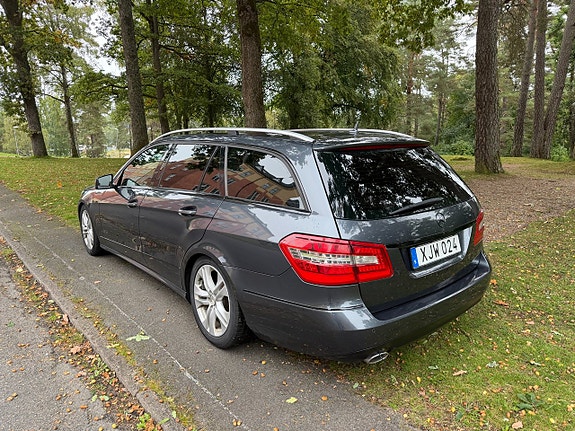 Mercedes-Benz E350 5 of 15