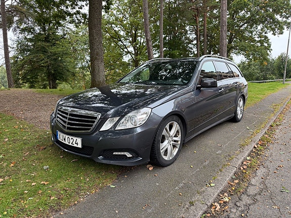 Mercedes-Benz E350 2 of 15