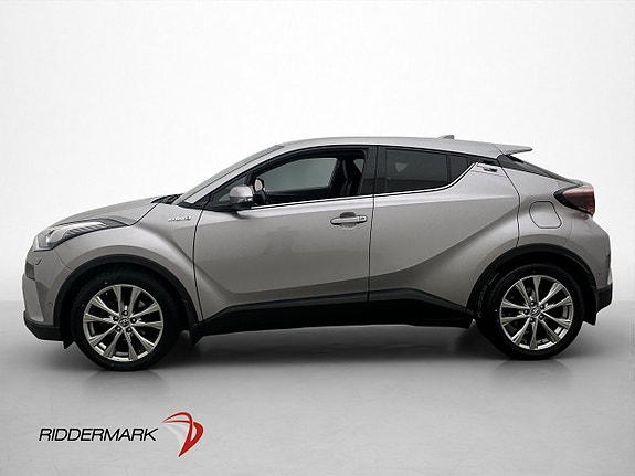 Toyota C-HR 4 of 5