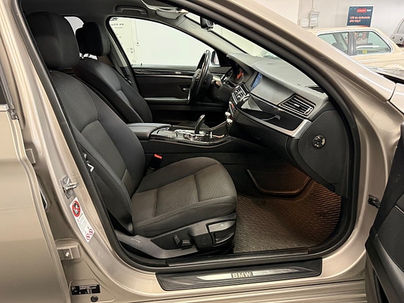 BMW 520d 13 of 30