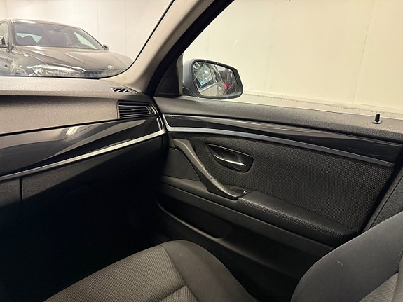 BMW 520d 27 of 30