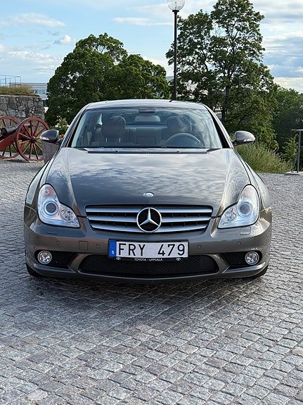 Mercedes-Benz CLS63 3 of 5