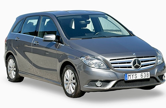 Mercedes-Benz B180 2 of 5
