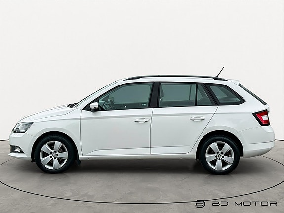Skoda Fabia 2 of 5