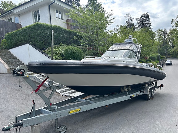 Agapi 900 WA med ny/renoverad motor, en båt för snabba transporter i skärgården 10 of 12