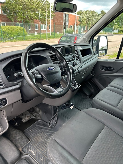Ford Transit 5 of 5