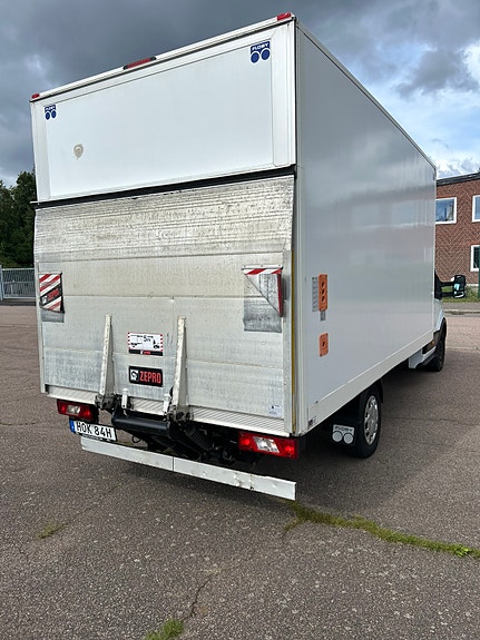 Ford Transit 4 of 5