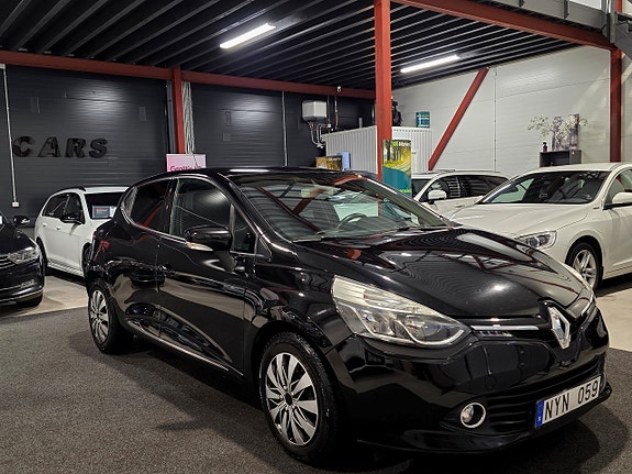 Renault Clio 2 of 5