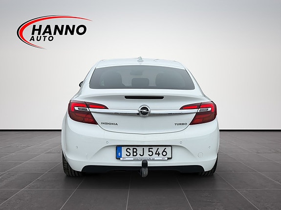 Opel Insignia 4 of 5