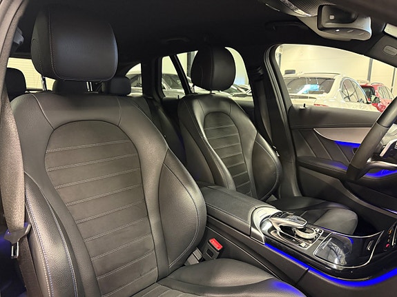 Mercedes-Benz C300 17 of 25