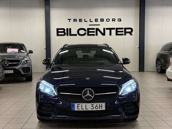 Mercedes-Benz C300 7 of 25