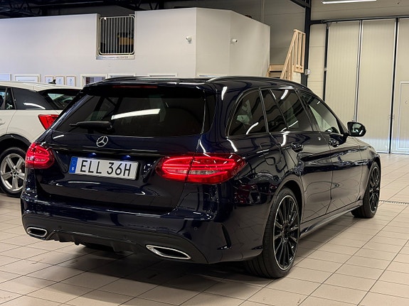 Mercedes-Benz C300 9 of 25