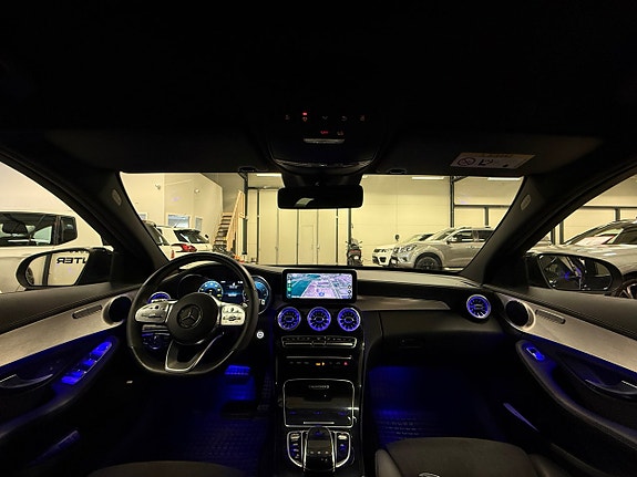 Mercedes-Benz C300 19 of 25