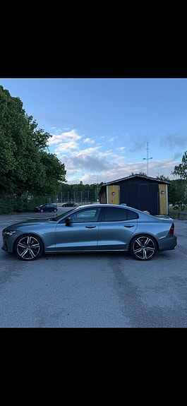 Volvo S60 3 of 5