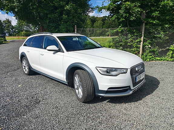 Audi A6 allroad 2 of 5