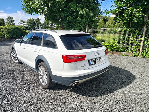 Audi A6 allroad 4 of 5