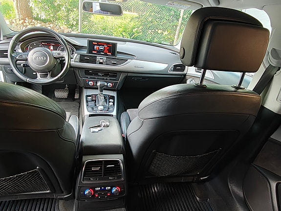 Audi A6 allroad 7 of 11